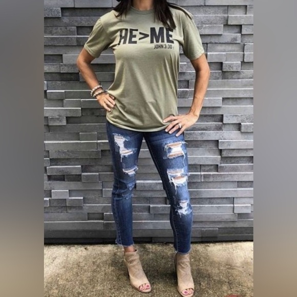 Next Level Womens Size Small He>Me Olive Green Christian Bible Verse Graphic Tee - Picture 1 of 6